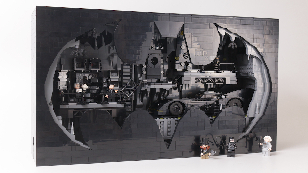 LEGO Batman 76252 Batcave Shadow Box review