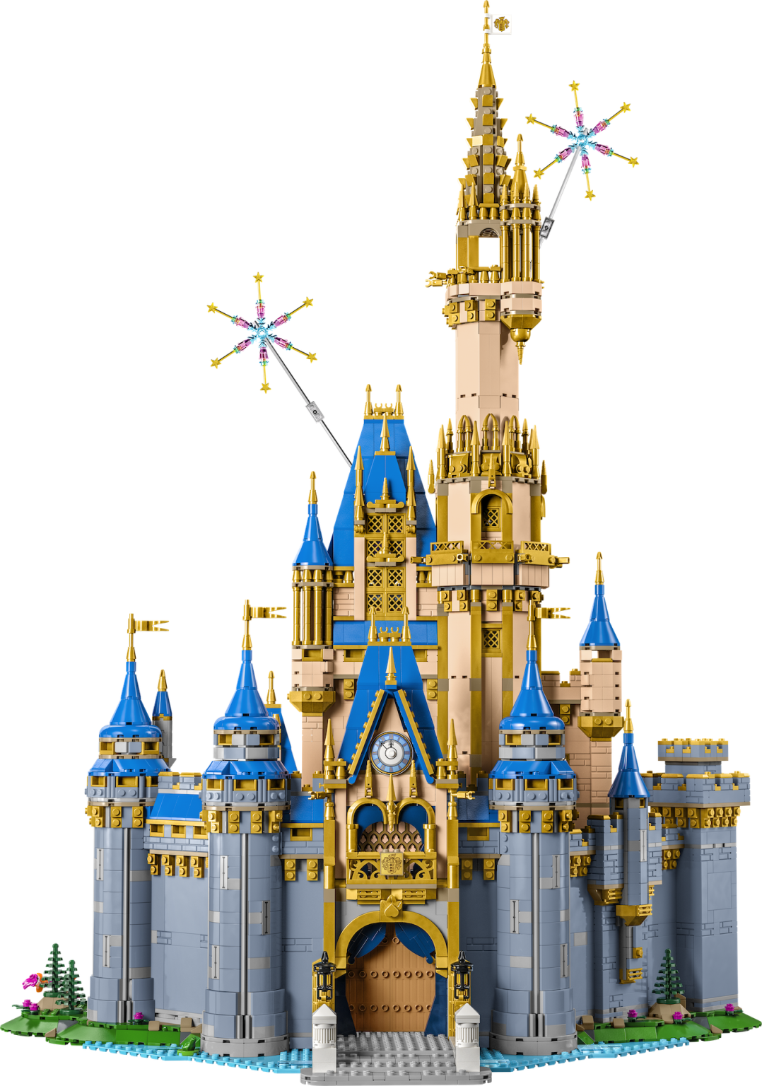 comparing-the-lego-disney-2016-and-2023-disney-castles